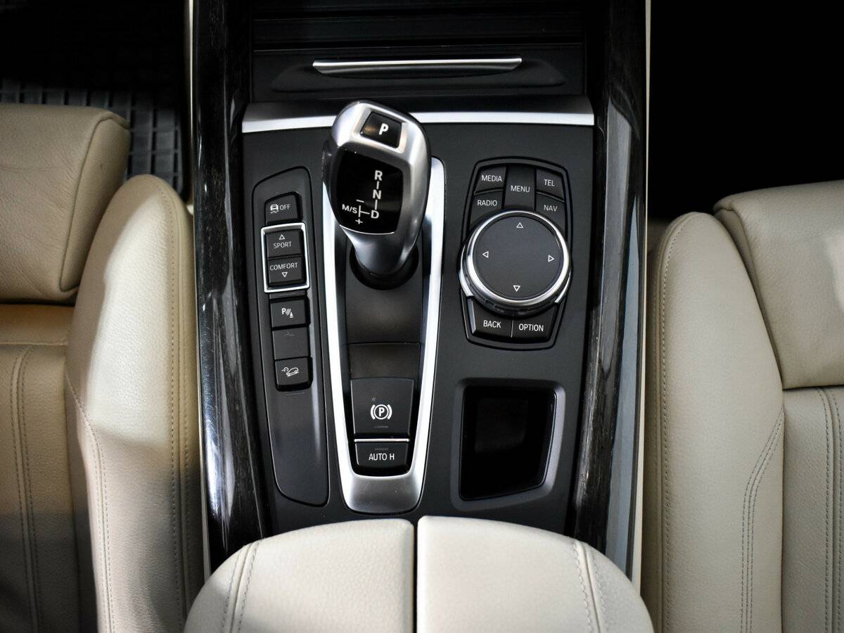 BMW X5 с пробегом — 2015 год. Фото: #9