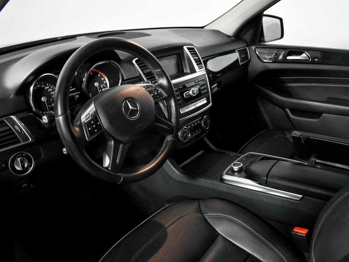 Mercedes-Benz M-Класс с пробегом — 2013 год. Фото: #6