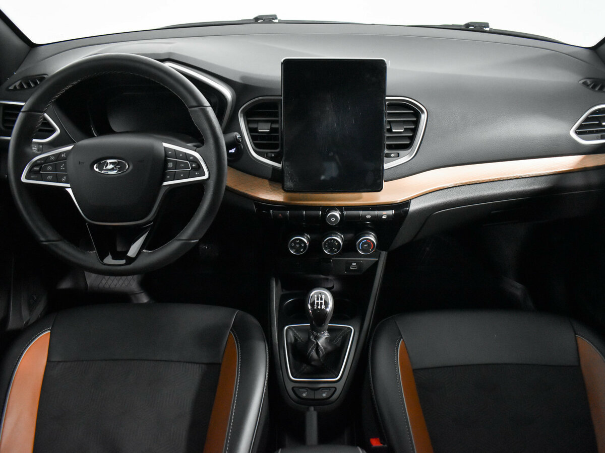 Lada (ВАЗ) Vesta с пробегом — 2023 год. Фото: #13