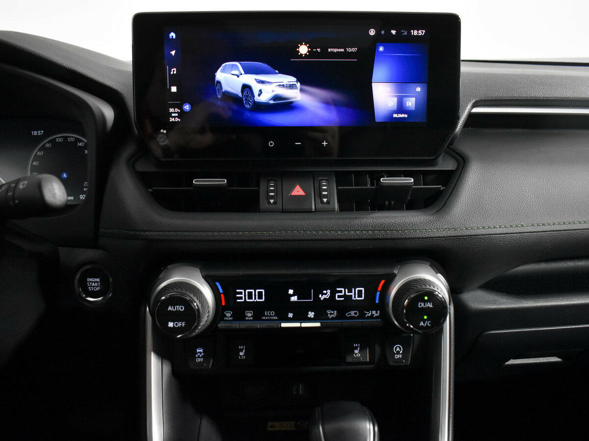 Toyota RAV4 с пробегом — 2024 год. Фото: #16