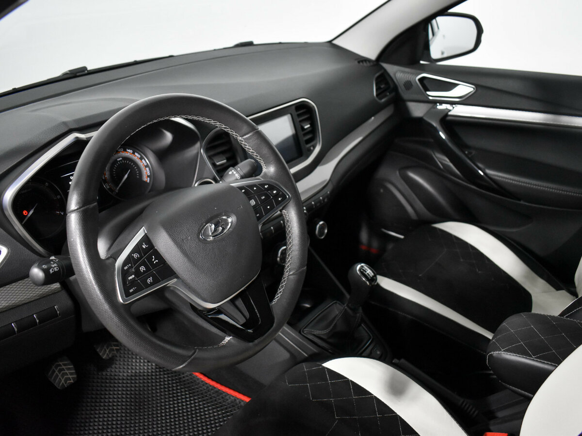 Lada (ВАЗ) Vesta с пробегом — 2023 год. Фото: #8