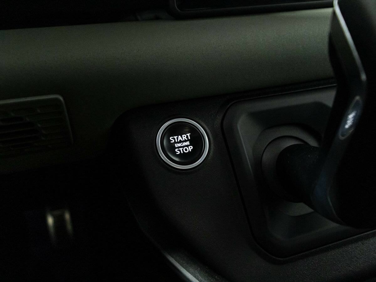 Land Rover Defender с пробегом — 2020 год. Фото: #16