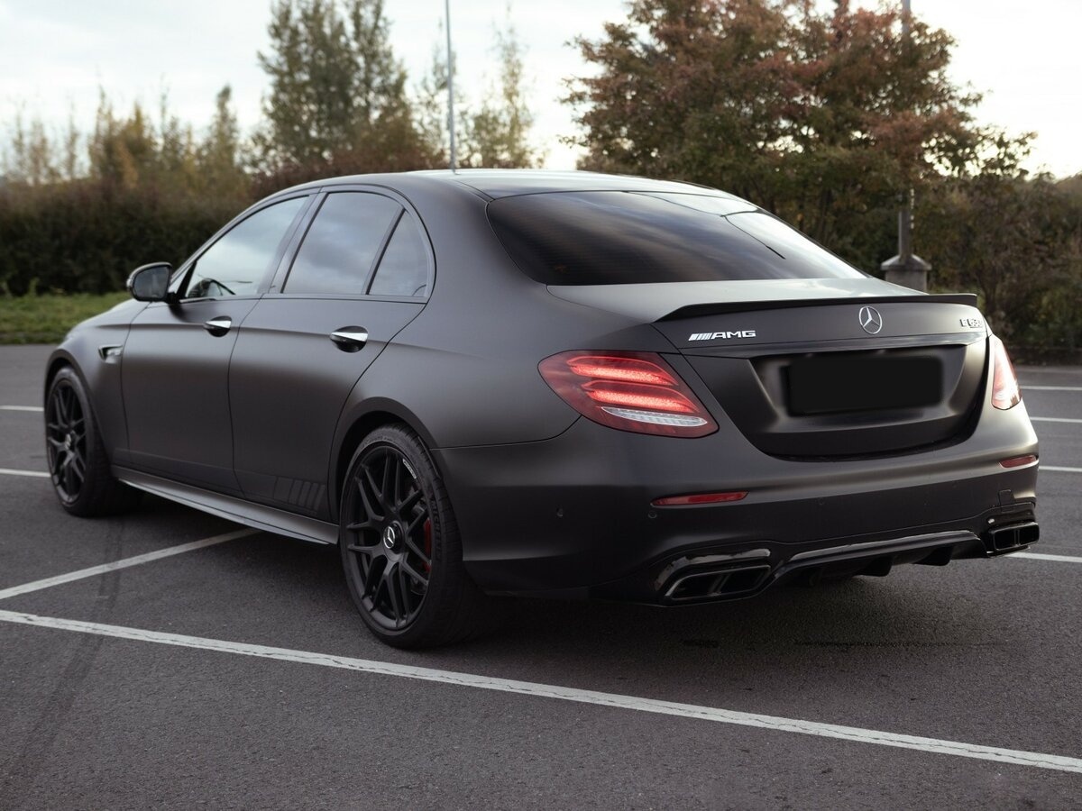 Mercedes-Benz E-Класс AMG с пробегом — 2017 год. Фото: #11