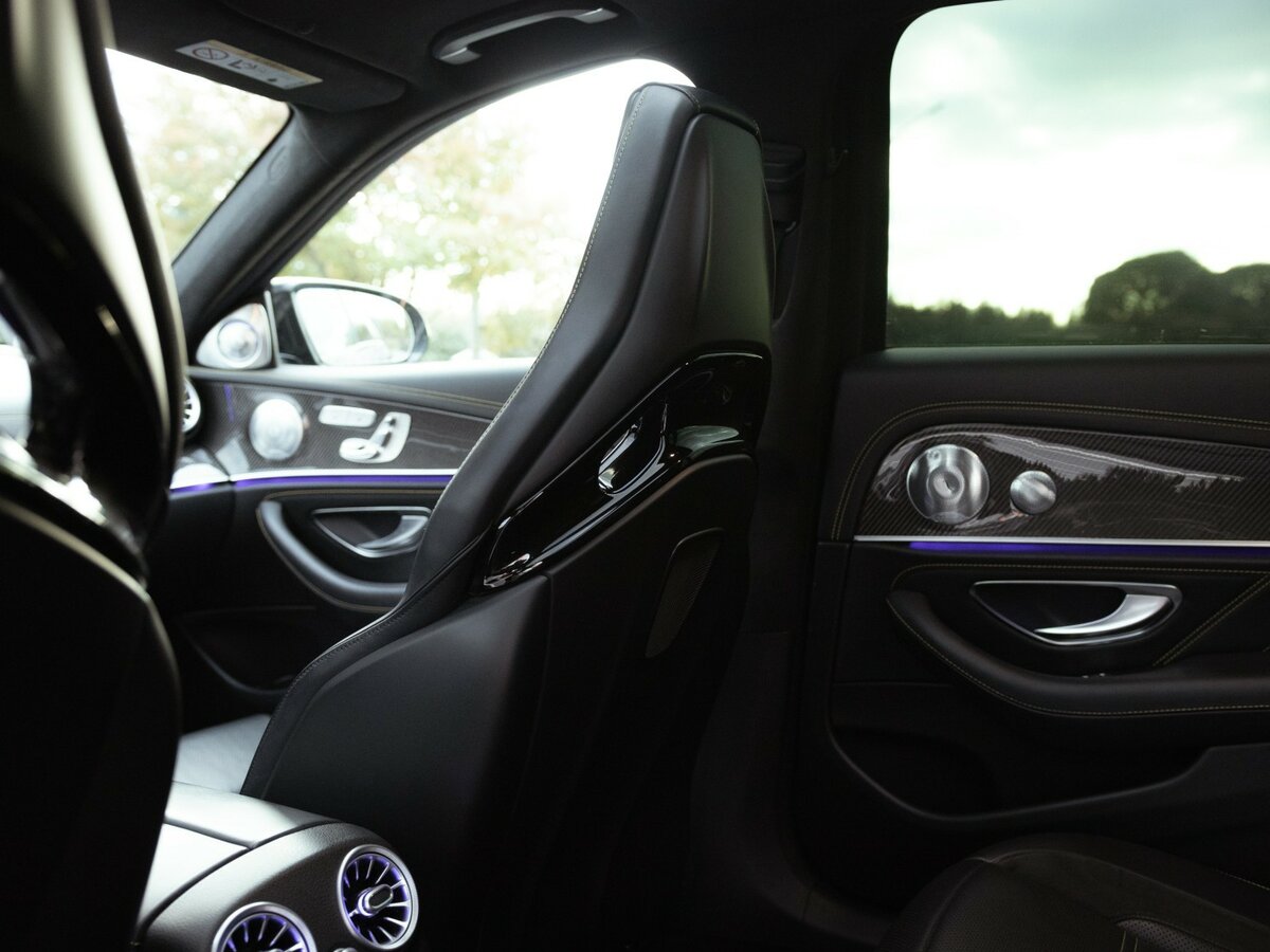 Mercedes-Benz E-Класс AMG с пробегом — 2017 год. Фото: #19