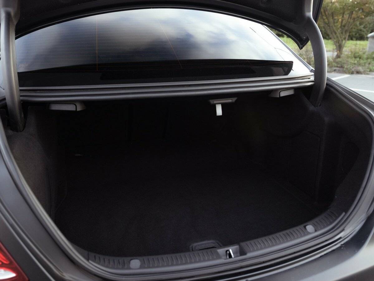 Mercedes-Benz E-Класс AMG с пробегом — 2017 год. Фото: #33