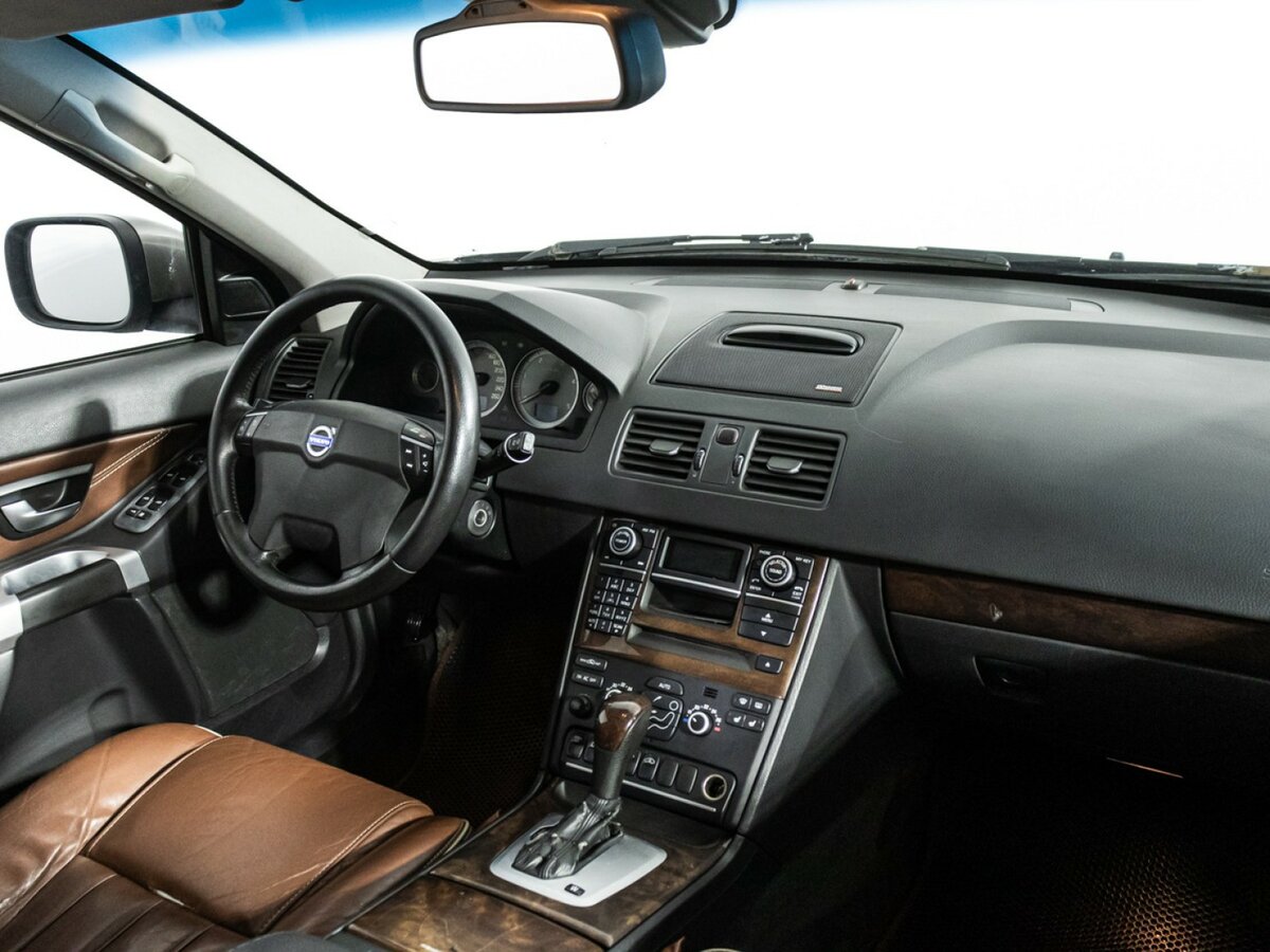 Volvo XC90 с пробегом — 2008 год. Фото: #6