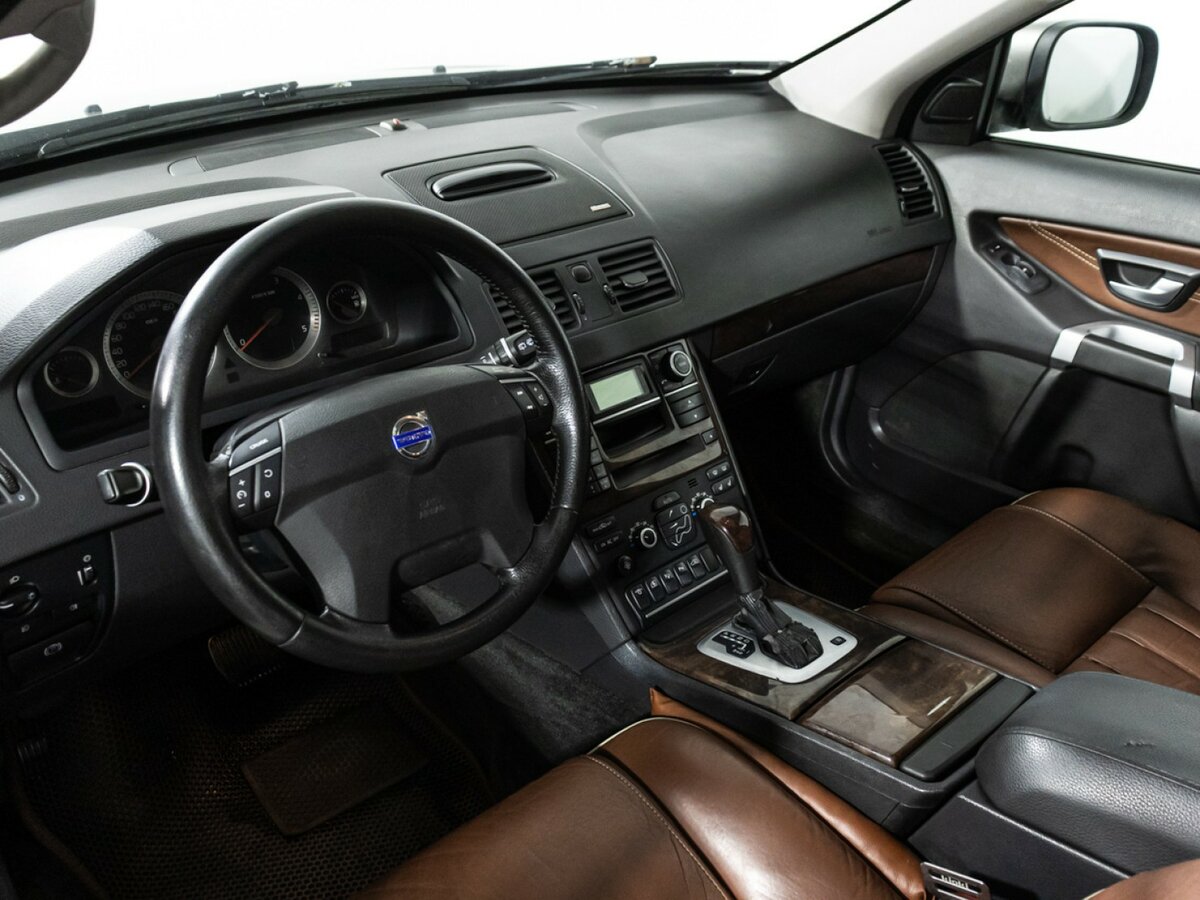 Volvo XC90 с пробегом — 2008 год. Фото: #8