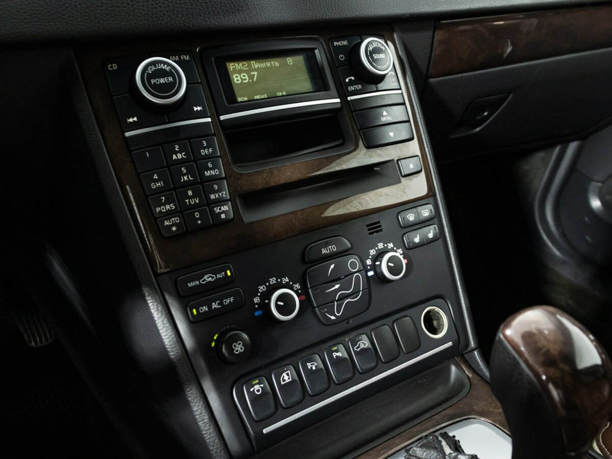 Volvo XC90 с пробегом — 2008 год. Фото: #13