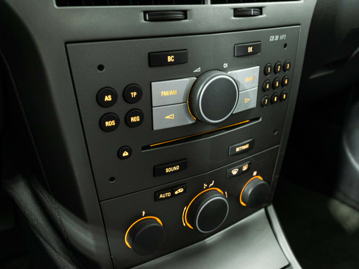 Opel Astra с пробегом — 2006 год. Фото: #15