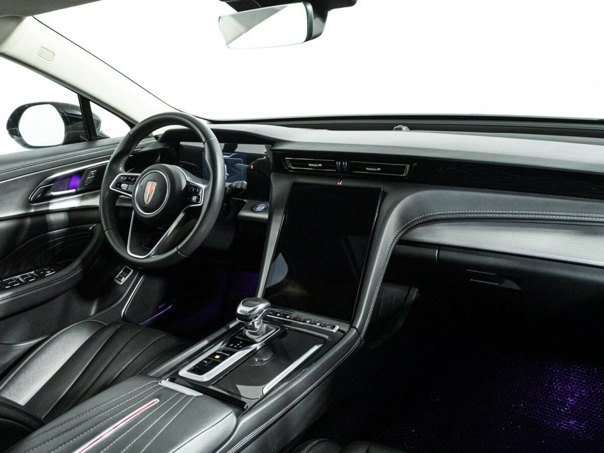 Hongqi H5 с пробегом — 2023 год. Фото: #8