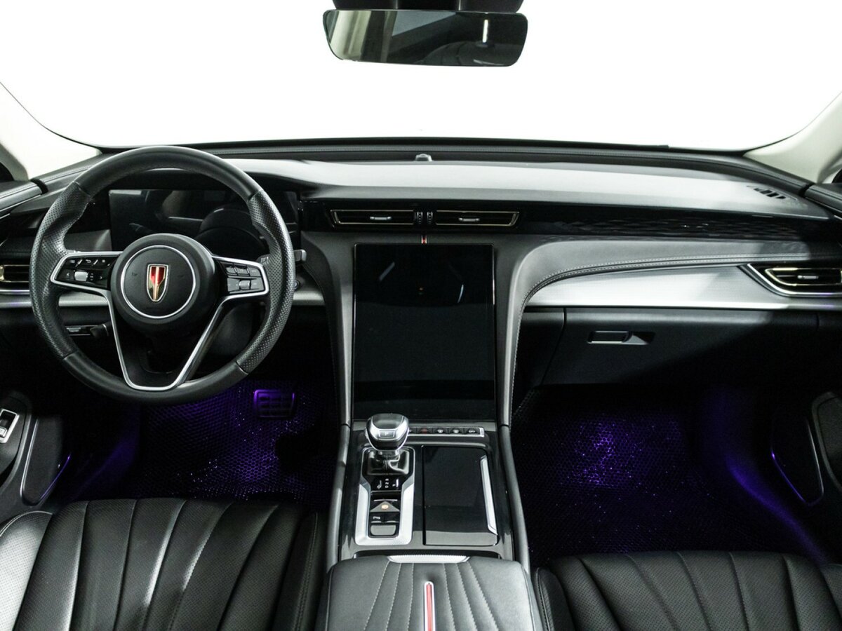 Hongqi H5 с пробегом — 2023 год. Фото: #11