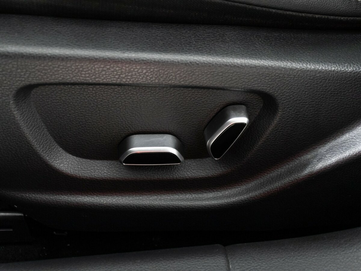 Hongqi H5 с пробегом — 2023 год. Фото: #13