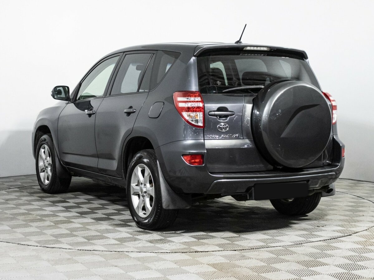 Toyota RAV4 с пробегом — 2010 год. Фото: #6