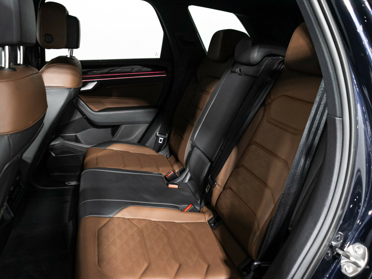 Volkswagen Touareg с пробегом — 2019 год. Фото: #9