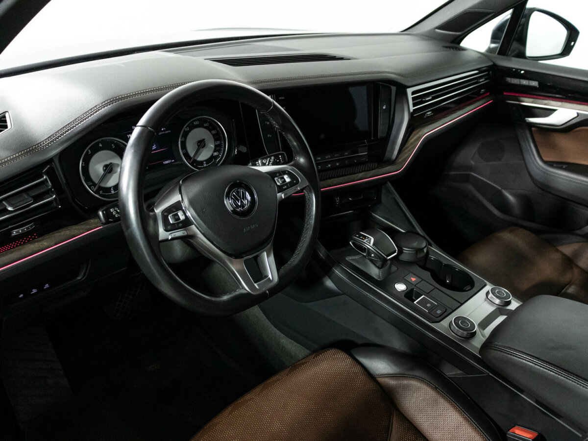 Volkswagen Touareg с пробегом — 2019 год. Фото: #10