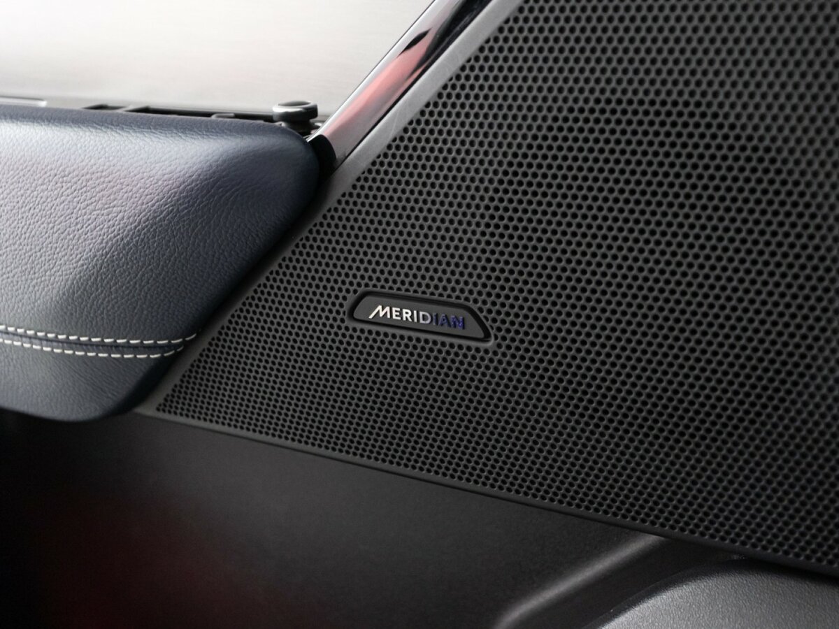 Land Rover Range Rover Velar с пробегом — 2020 год. Фото: #15