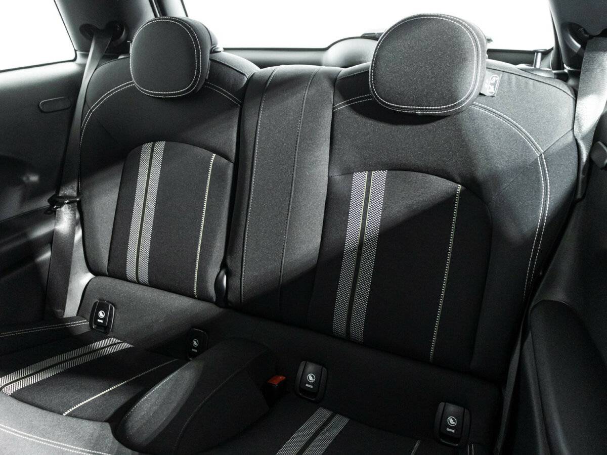 Mini Hatch с пробегом — 2020 год. Фото: #9