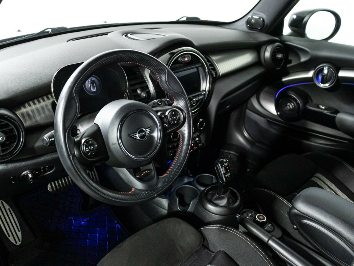 Mini Hatch с пробегом — 2020 год. Фото: #10