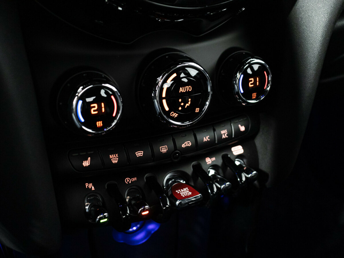 Mini Hatch с пробегом — 2020 год. Фото: #16