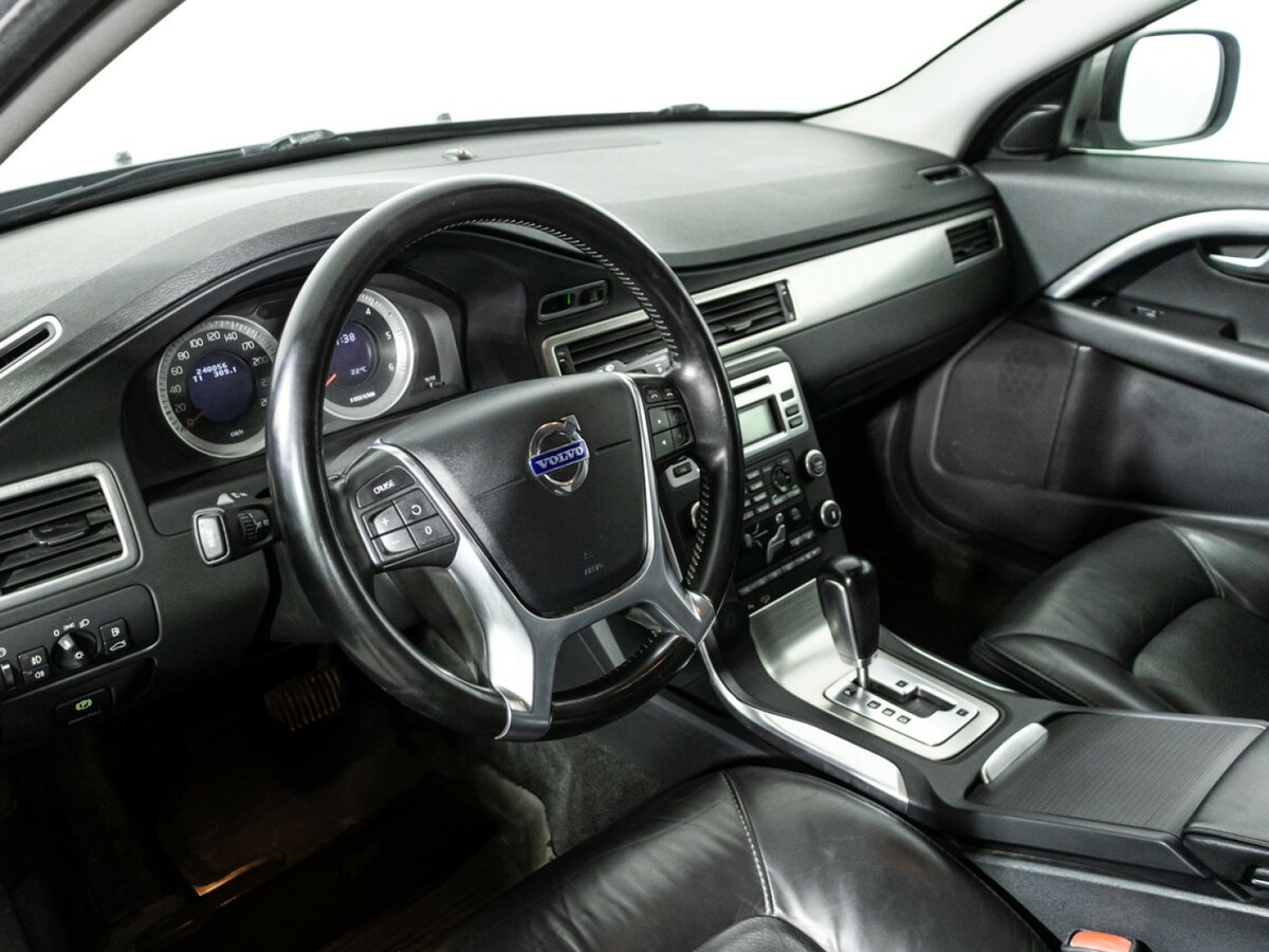 Volvo XC70 с пробегом — 2010 год. Фото: #9