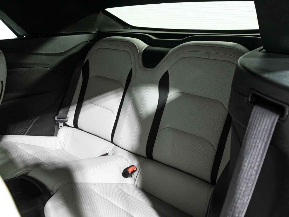 Chevrolet Camaro с пробегом — 2017 год. Фото: #9