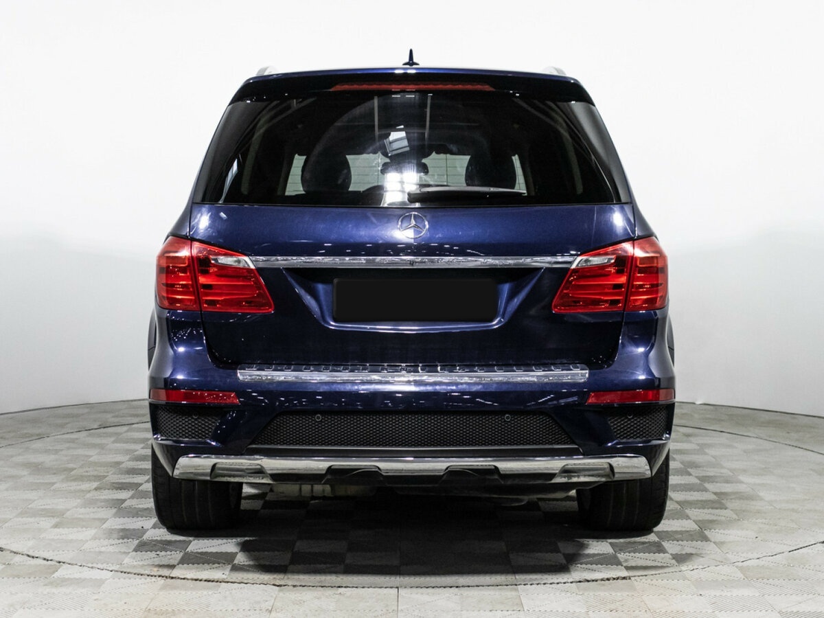 Mercedes-Benz GL-Класс с пробегом — 2015 год. Фото: #4