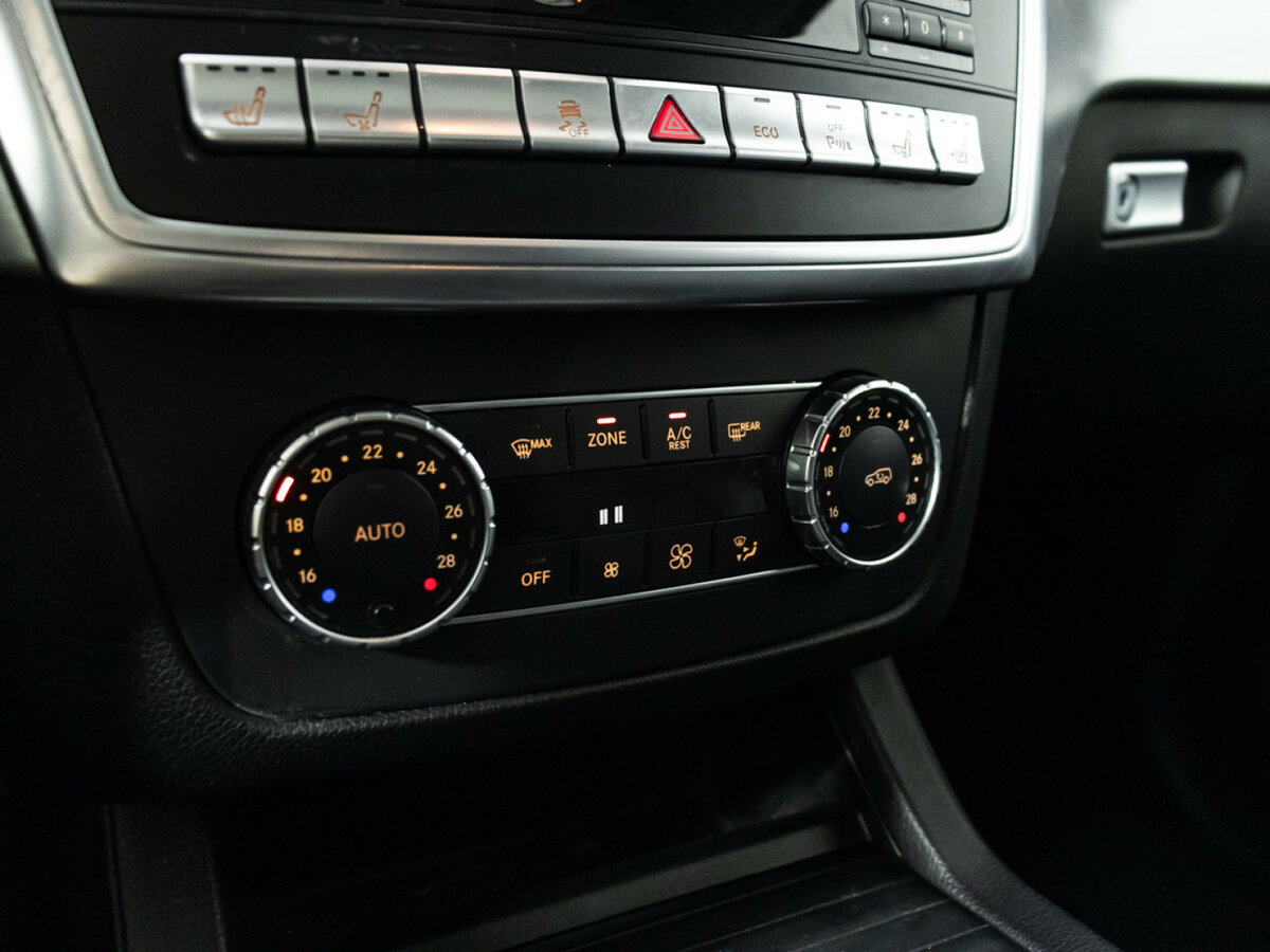 Mercedes-Benz GL-Класс с пробегом — 2015 год. Фото: #14