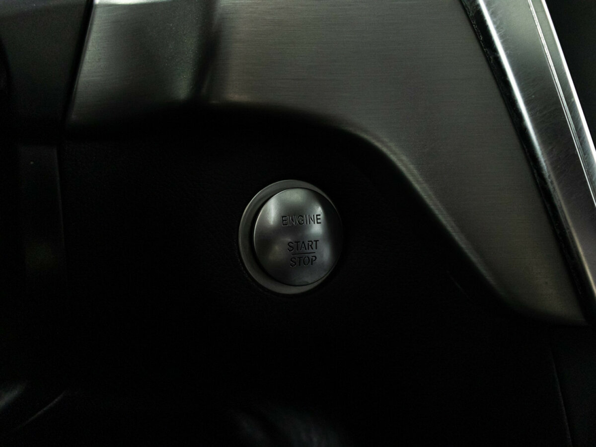 Mercedes-Benz GL-Класс с пробегом — 2015 год. Фото: #16