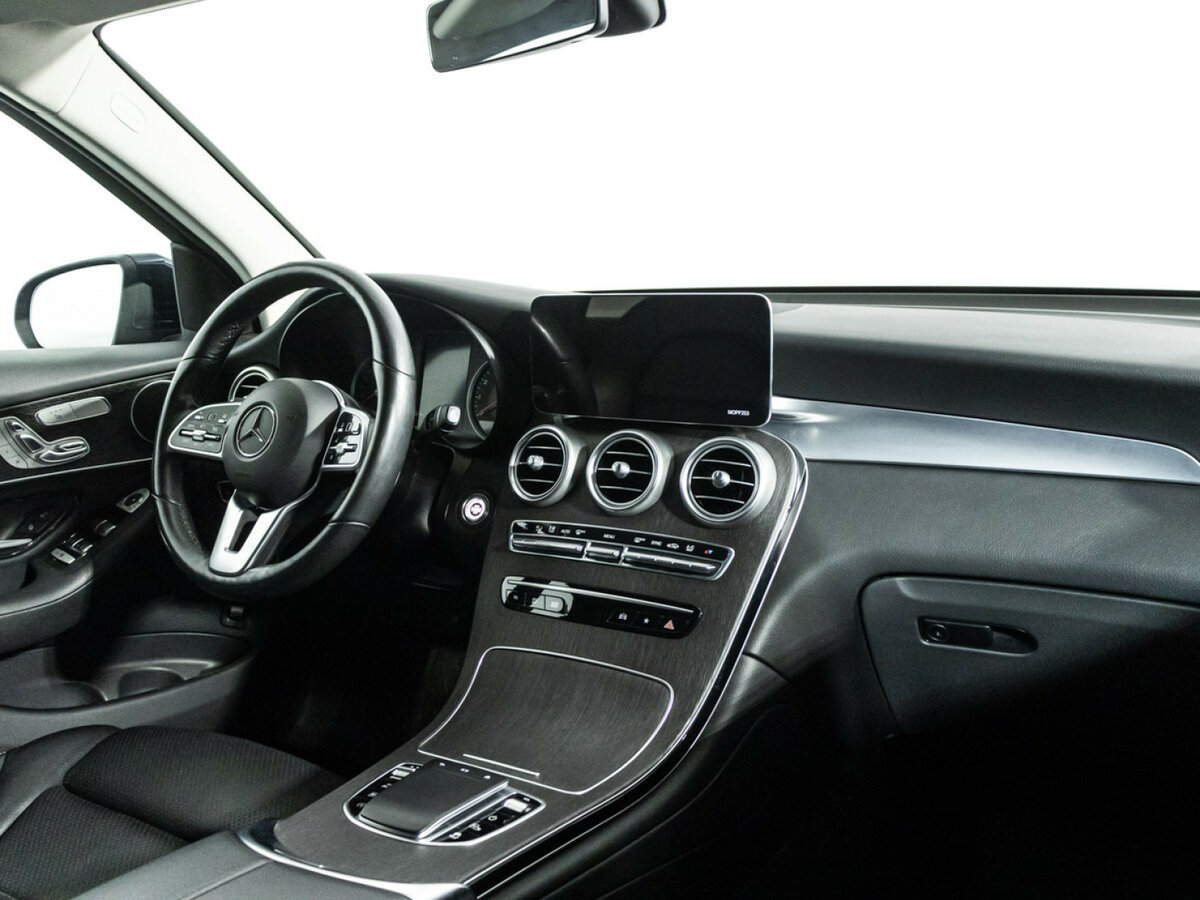 Mercedes-Benz GLC с пробегом — 2021 год. Фото: #8