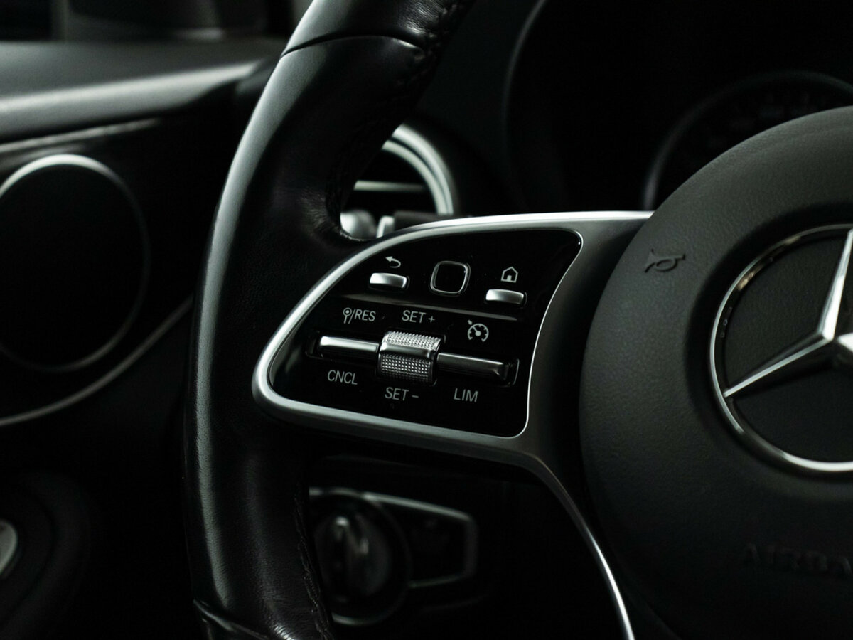 Mercedes-Benz GLC с пробегом — 2021 год. Фото: #18