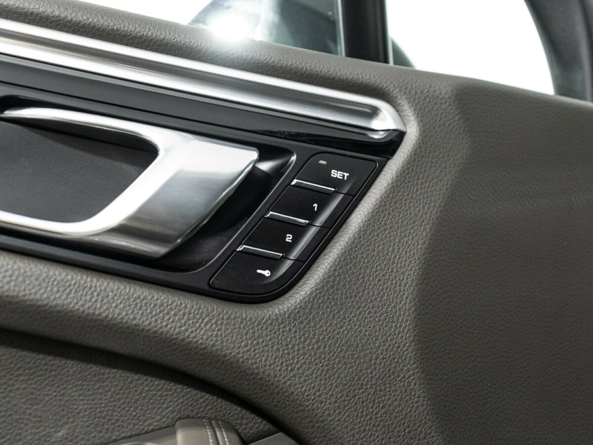 Porsche Macan с пробегом — 2019 год. Фото: #15