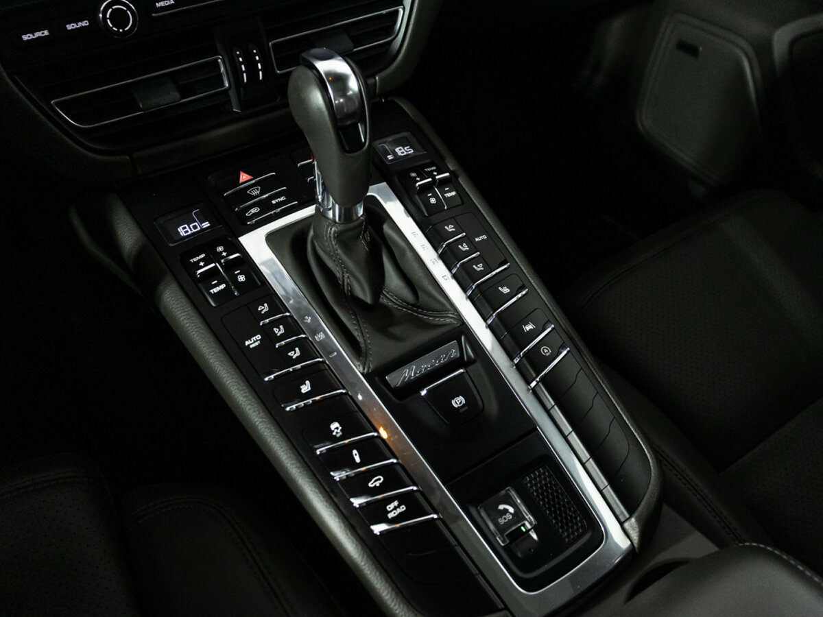 Porsche Macan с пробегом — 2019 год. Фото: #16