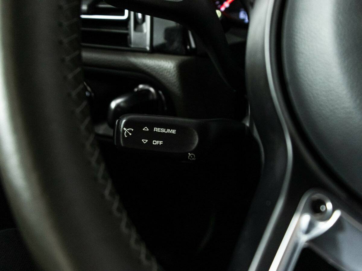 Porsche Macan с пробегом — 2019 год. Фото: #21