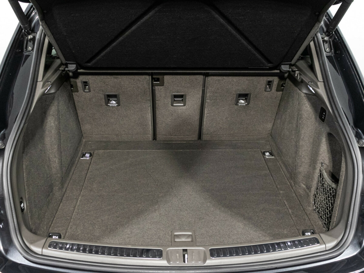 Porsche Macan с пробегом — 2019 год. Фото: #23