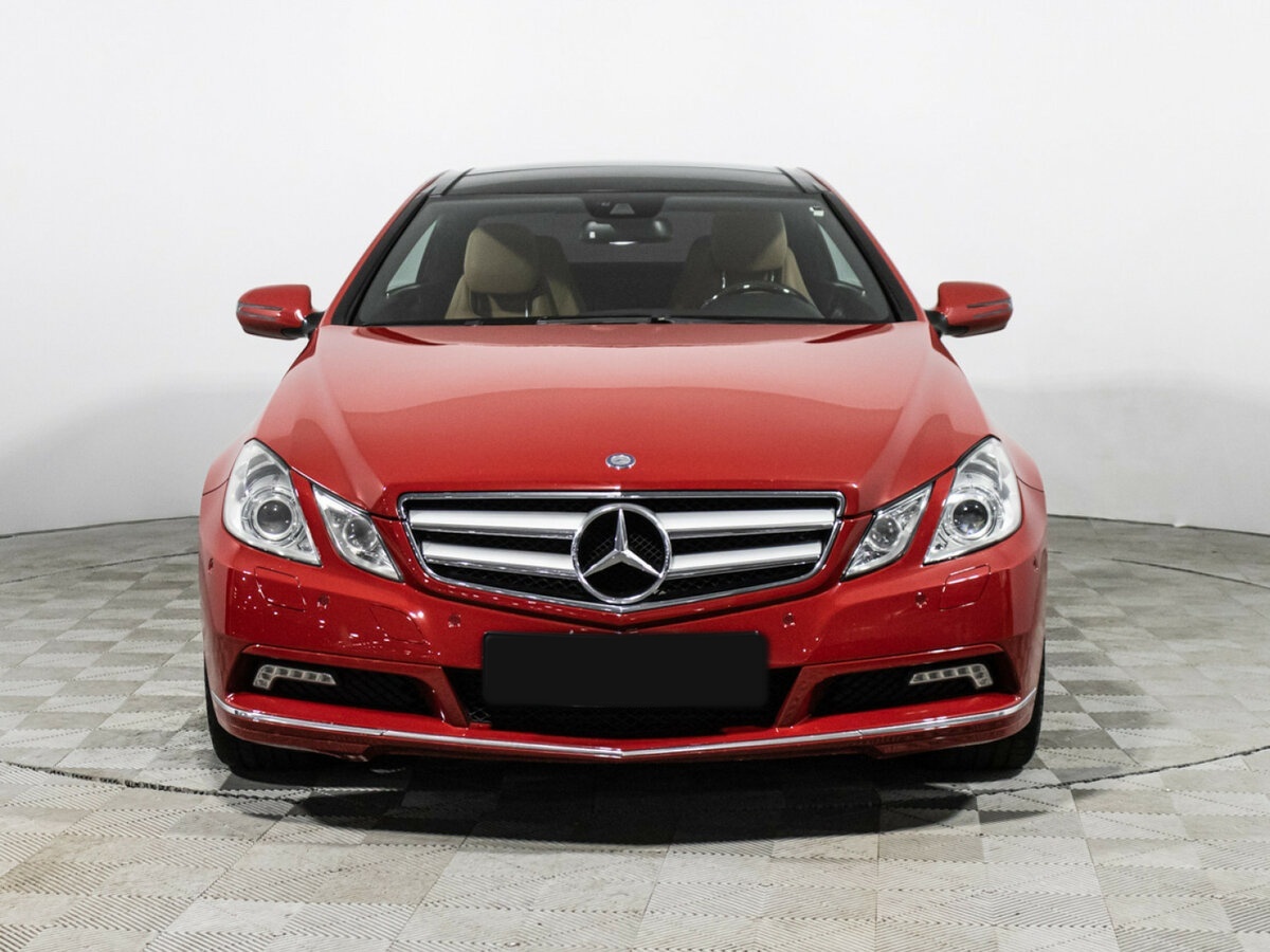 Mercedes-Benz E-Класс с пробегом — 2009 год. Фото: #1