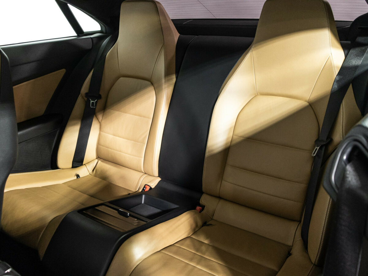 Mercedes-Benz E-Класс с пробегом — 2009 год. Фото: #9