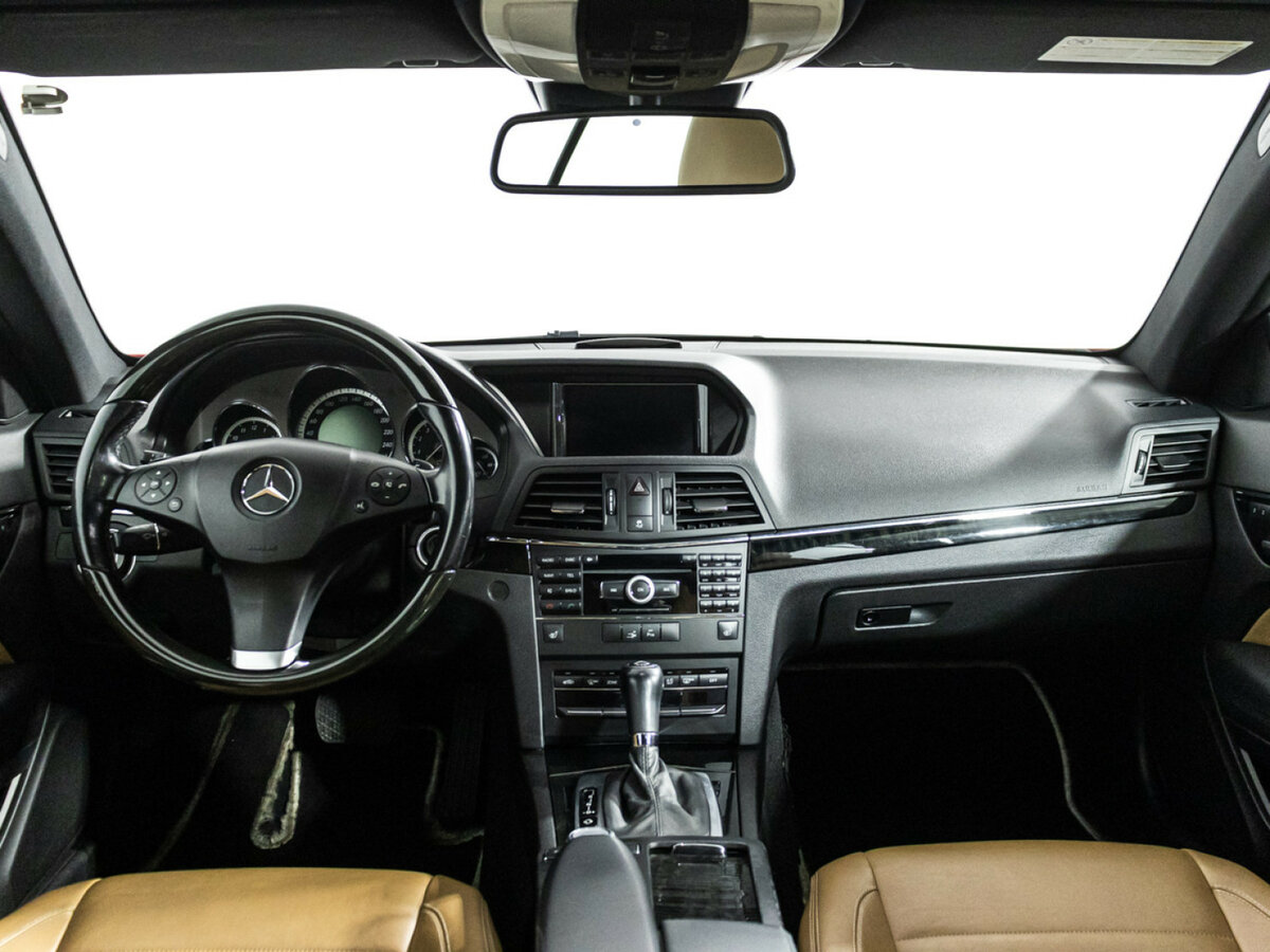 Mercedes-Benz E-Класс с пробегом — 2009 год. Фото: #12