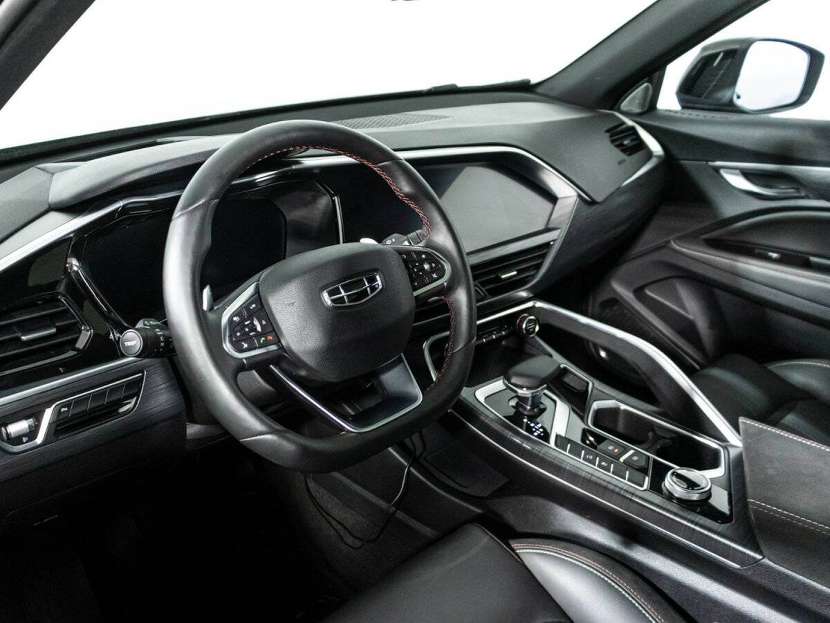 Geely Tugella с пробегом — 2023 год. Фото: #10