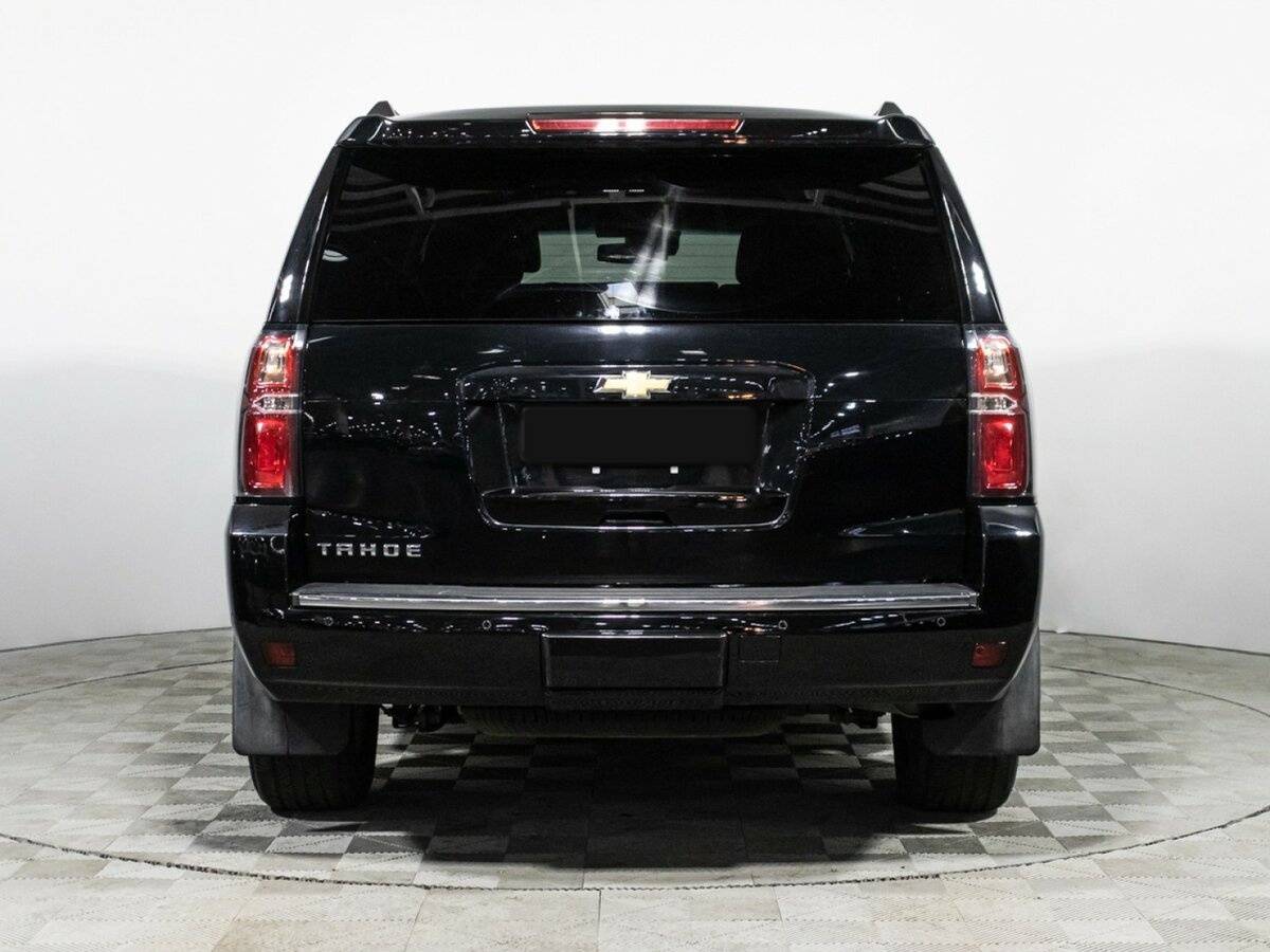 Chevrolet Tahoe с пробегом — 2016 год. Фото: #4