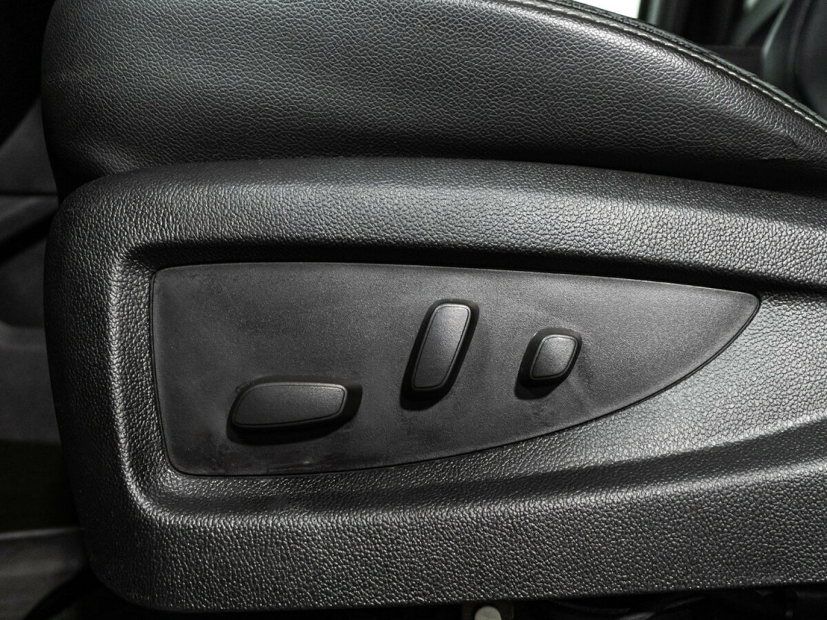 Chevrolet Tahoe с пробегом — 2016 год. Фото: #13