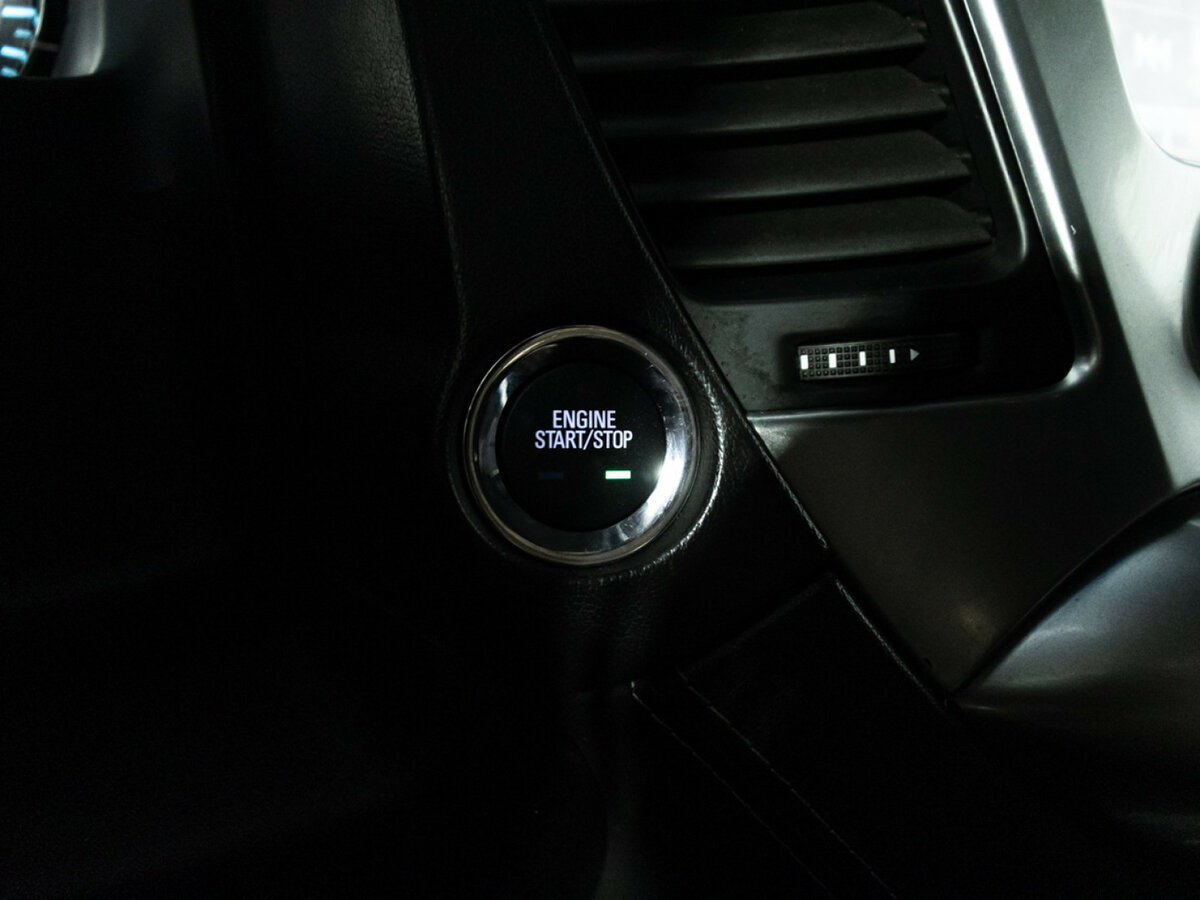 Chevrolet Tahoe с пробегом — 2016 год. Фото: #19