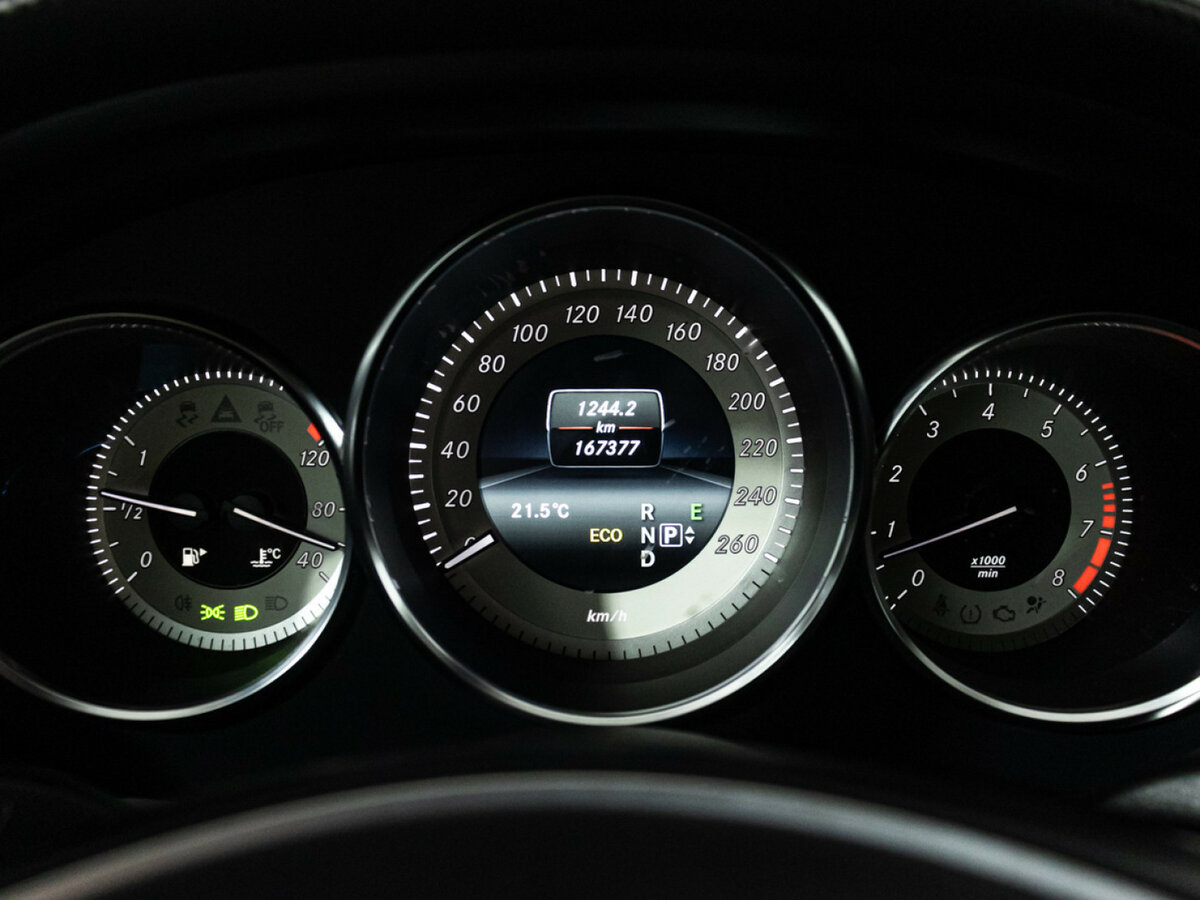 Mercedes-Benz CLS с пробегом — 2014 год. Фото: #11