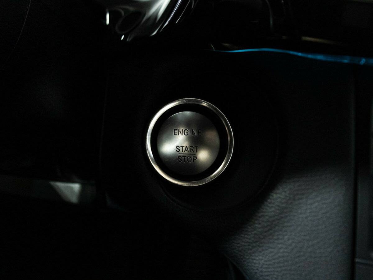 Mercedes-Benz CLS с пробегом — 2014 год. Фото: #19