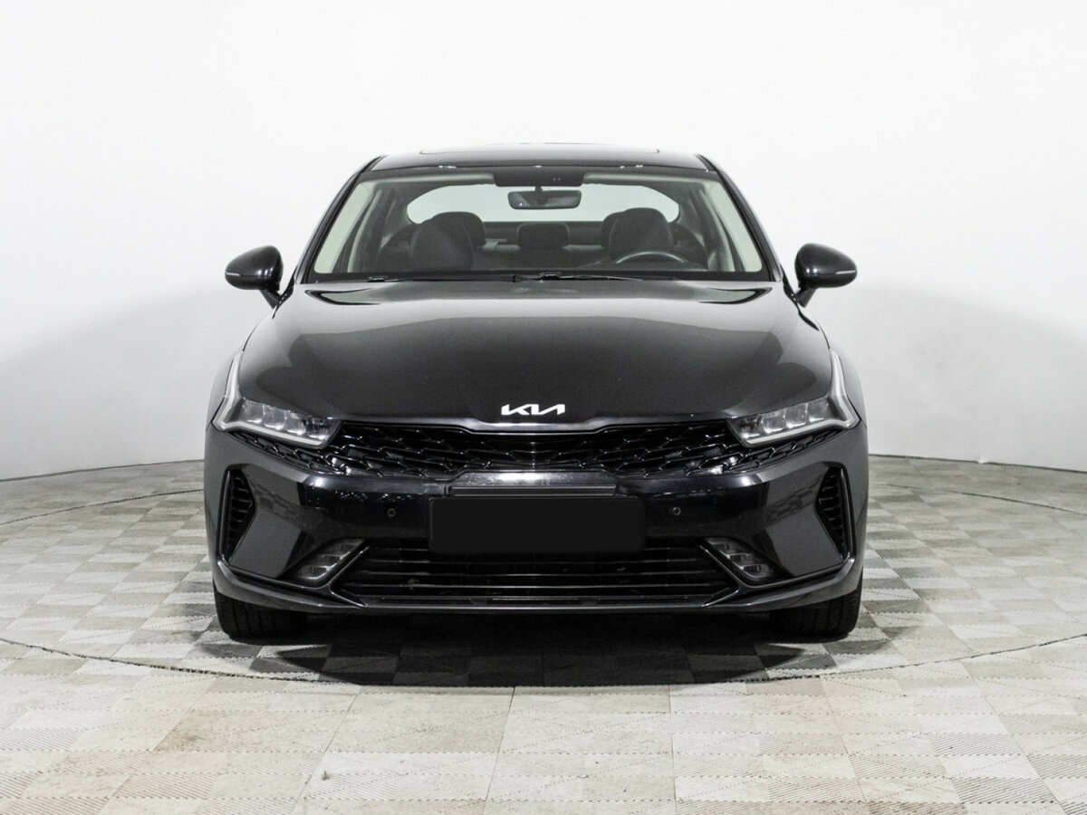 Kia K5 с пробегом — 2024 год. Фото: #1