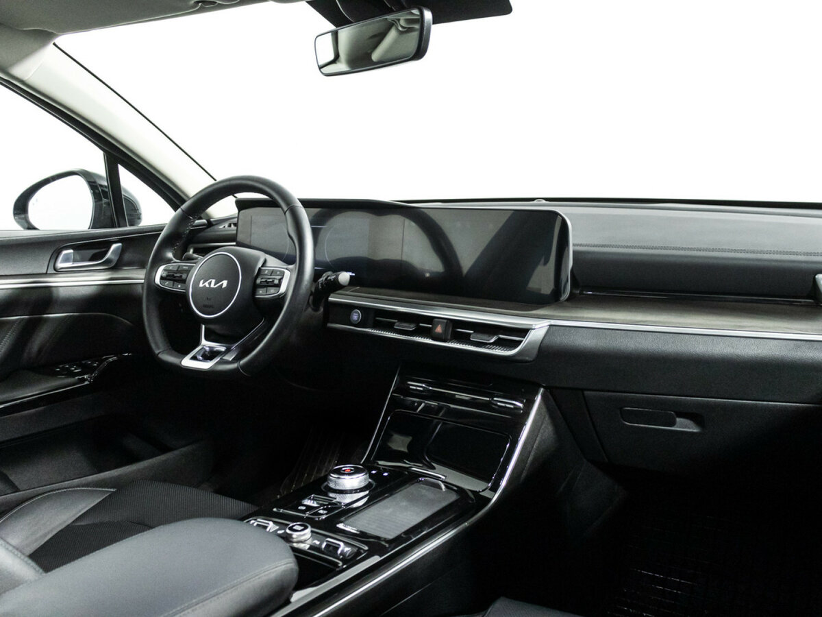 Kia K5 с пробегом — 2024 год. Фото: #9