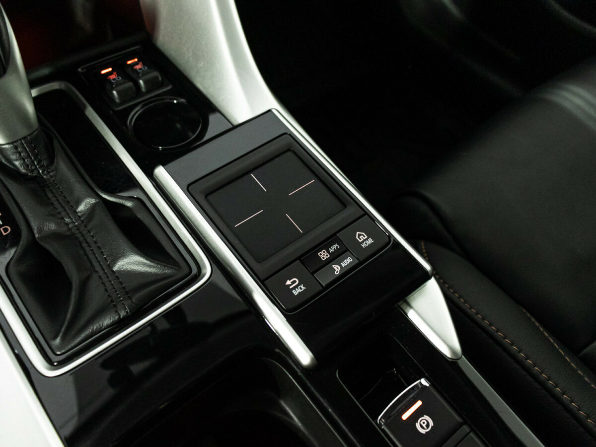 Mitsubishi Eclipse Cross с пробегом — 2018 год. Фото: #16