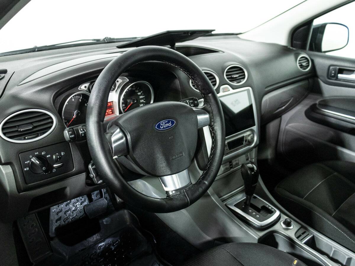 Ford Focus с пробегом — 2008 год. Фото: #10