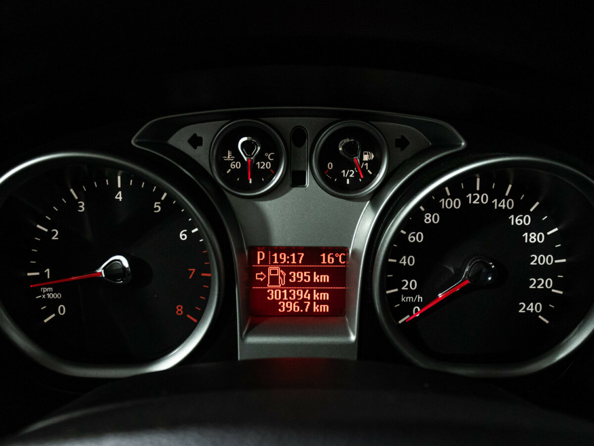 Ford Focus с пробегом — 2008 год. Фото: #11