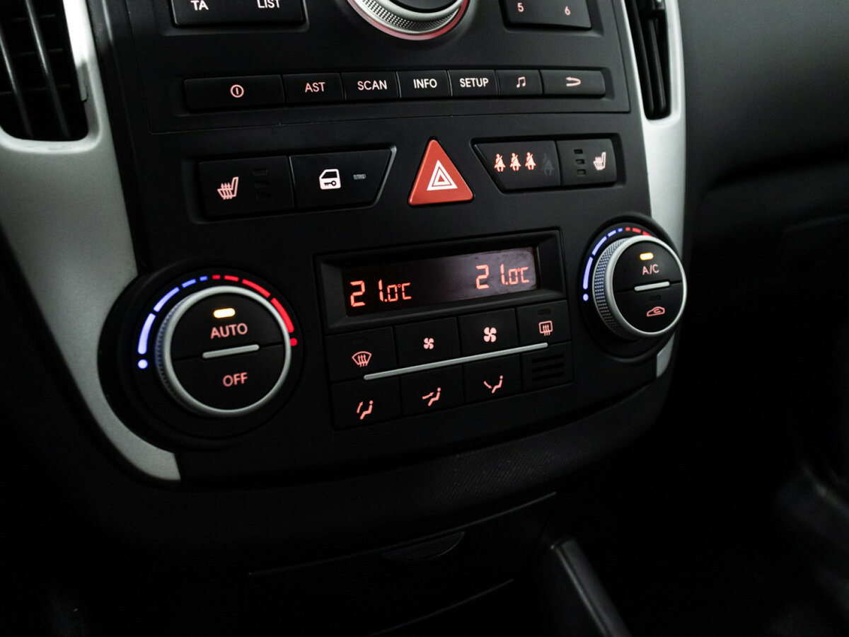 Kia Ceed с пробегом — 2010 год. Фото: #13