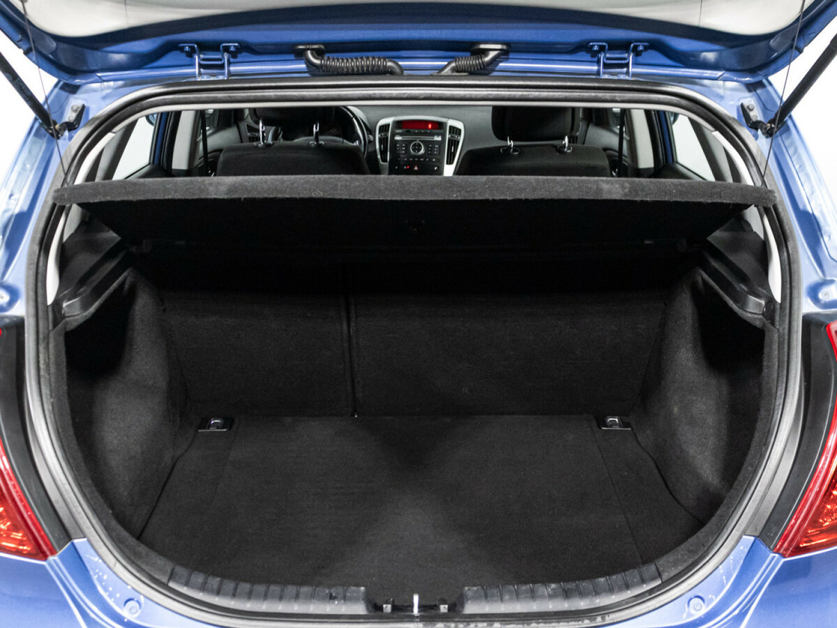 Kia Ceed с пробегом — 2010 год. Фото: #14